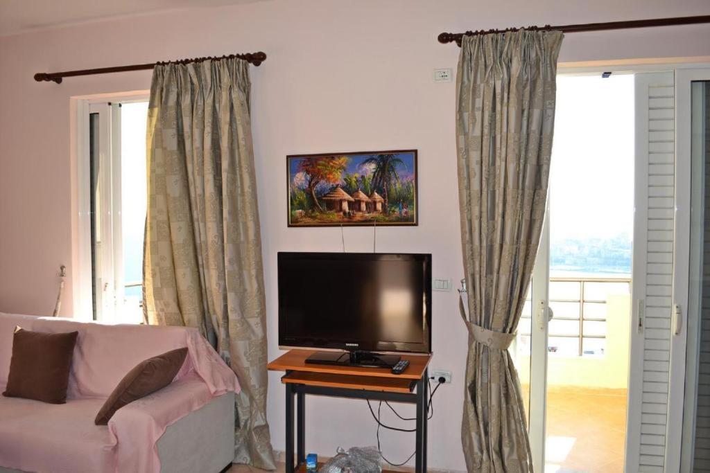 Apartment Elena-1 Саранда Экстерьер фото